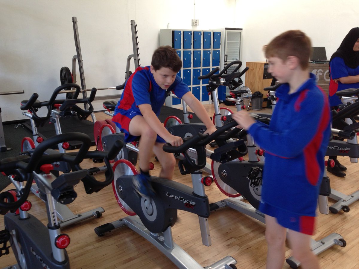 OlchfaWellness's tweet photo. Smiles and hard work. Awesome effort by 7y and 7x. Da Iawn! #olchfawellness #ithrive #activity #hardwor https://t.co/wBnJfBsexL