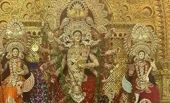 dhal_pradyumna's tweet photo. Enjoy Durga Puja_ Bhubaneswar😆😍😘😛 https://t.co/44TWfcGnKD