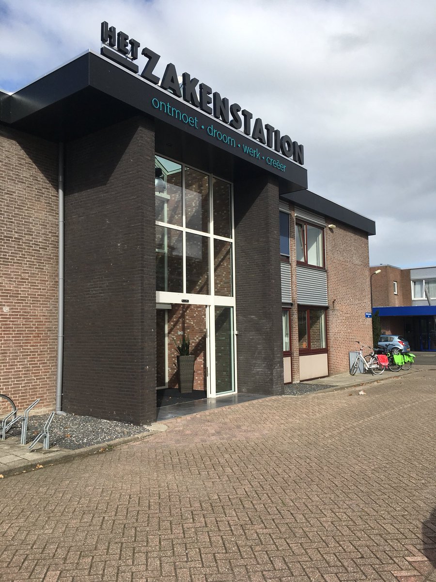 RoyvdRoest's tweet photo. @RaboAlkmaar heeft tijdelijk een nieuwe vestiging. Het Zakenstation in #HHW! Wil je een afspraak op een inspirerende locatie, kom langs! https://t.co/3epAgjoaVn