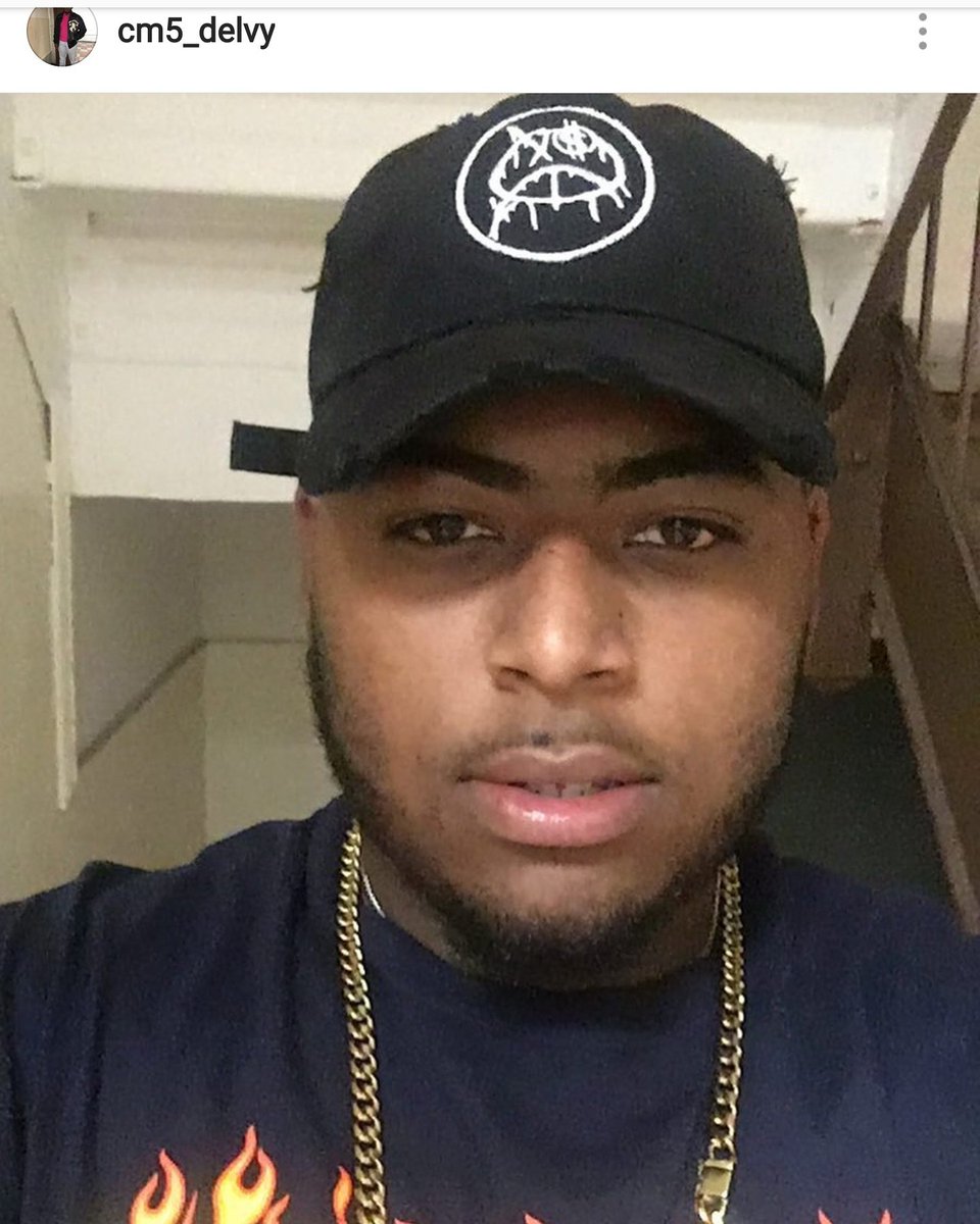 Official_Kider's tweet photo. @cm5_delvy rocking that @official.kider #dadhat #sadhat #hats # hat #fashion #bronx #nyc #black #PrayForVegas #VegasStrong #kider #newyork https://t.co/MswhvmvBXU