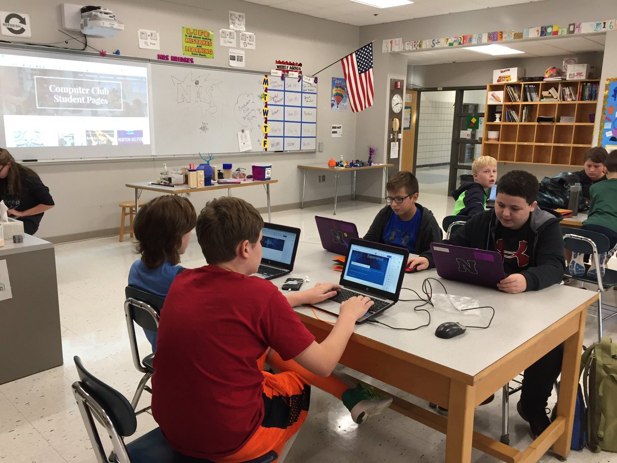 kwinsper's tweet image. NMS Computer Club students building websites to share what they’re designing and creating @MBridgesNMS #technps