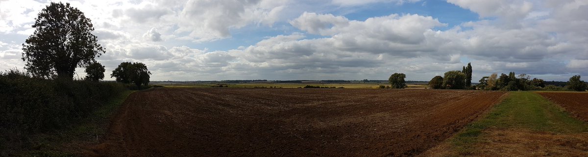 atcoombesltd's tweet photo. There could definitely be worse places to wait for a meeting... #EAOne https://t.co/kXuzDG3I0e
