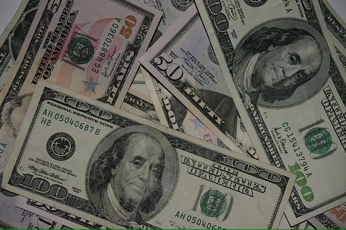 Y107's tweet photo. You're #OnlyOneCallAway from #Winning 1,069 cash!!!! 💰 #AtoZ #SongOfTheDay https://t.co/dMBdTwKjdZ