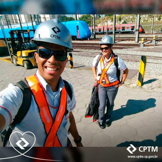 CPTM_oficial's tweet photo. #NossaCPTM #25anosCPTM

Os colaboradores Nilda e Rafael no Pátio de manutenção de 
Presidente Altino https://t.co/5iNYYSHKuz