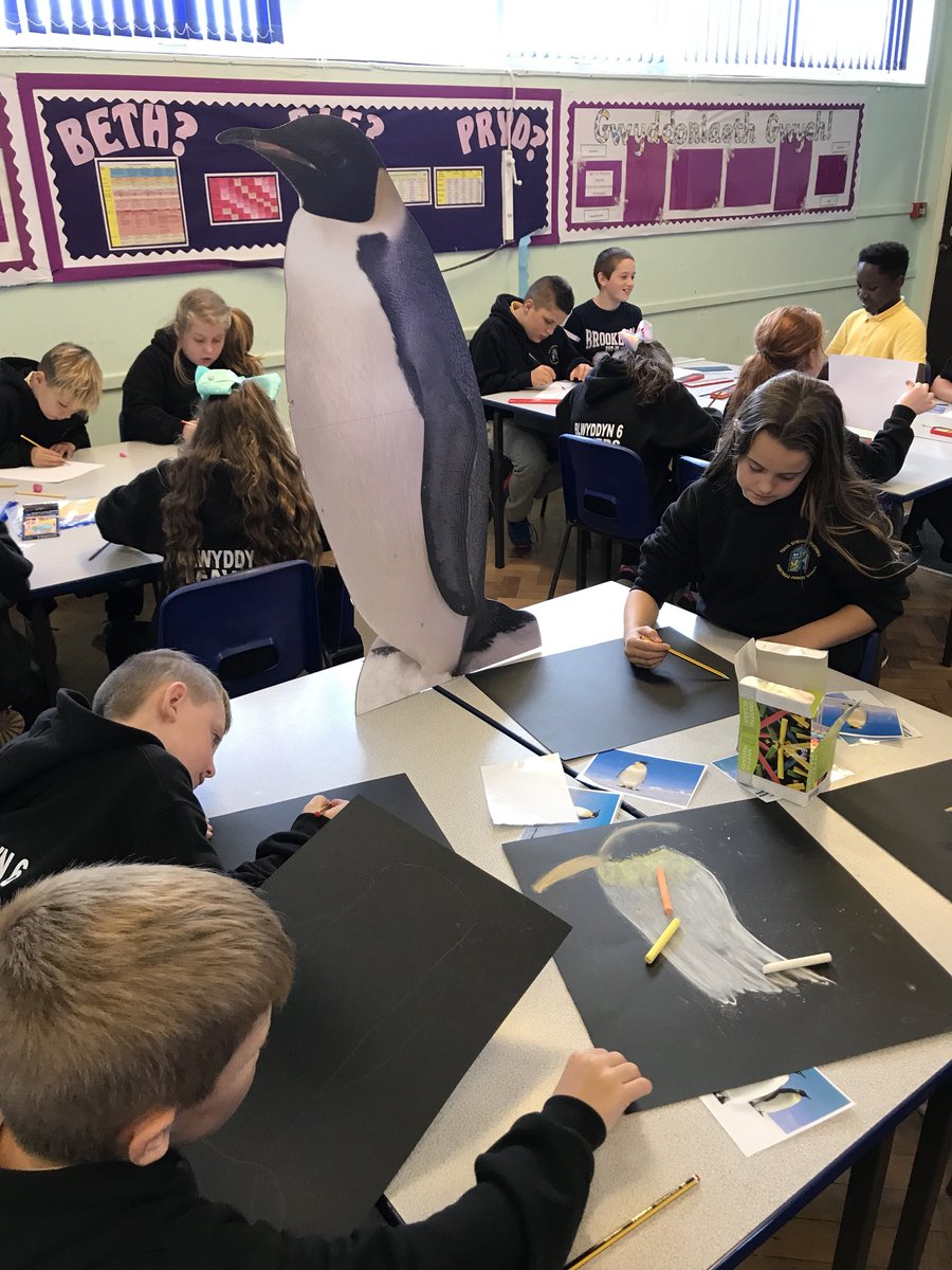 portmeadp's tweet photo. The beginning of some wonderful art work from Y6 🖌🐧 #pmdpy6 #pmdpart https://t.co/z57MDe3Z4O
