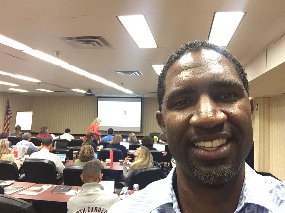 jasontoddgreen's tweet photo. Excited to present Building Human Capacity for Blended Learning Transformation to a great group of Maryland educators. #BLinAction #LINCpd https://t.co/PvLV61DaY5