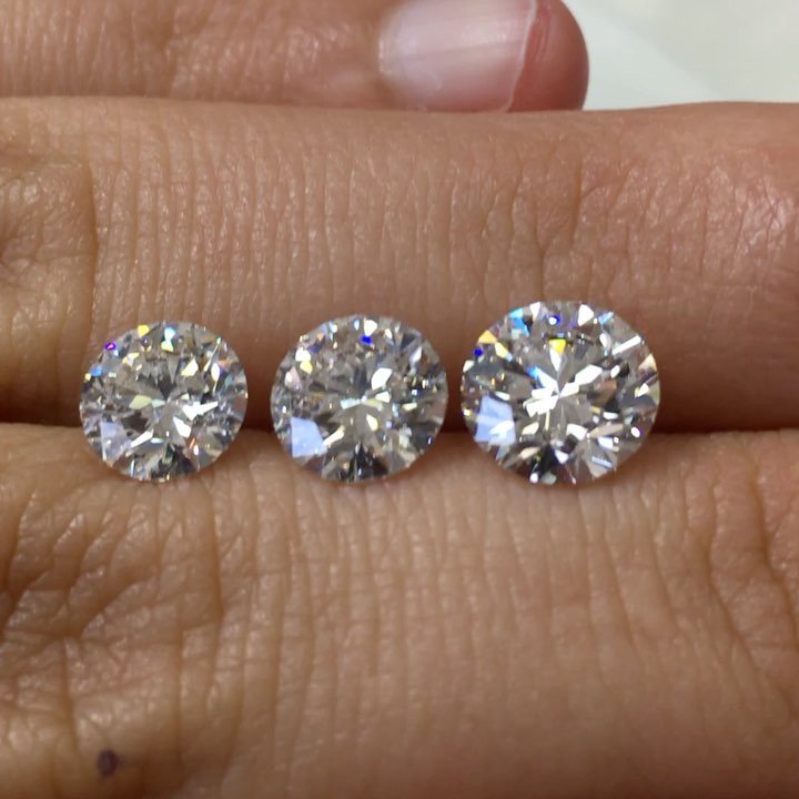 BenzDiamonds's tweet photo. 1.30 ct x 1.50 ct x 2 ct 💎💎💎 all GIA certified and ready in stock for you in our NYC showroom at 580 5th Ave(above… https://t.co/BJJzZkNNC3 https://t.co/ITwVysCwfu