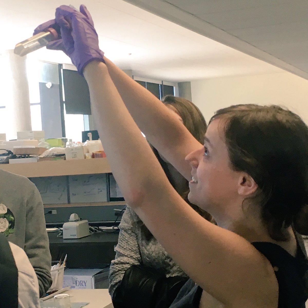 In the @winstanleylab, the researchers are convincing 11th-graders to pursue careers in neuroscience. #ChooseScience