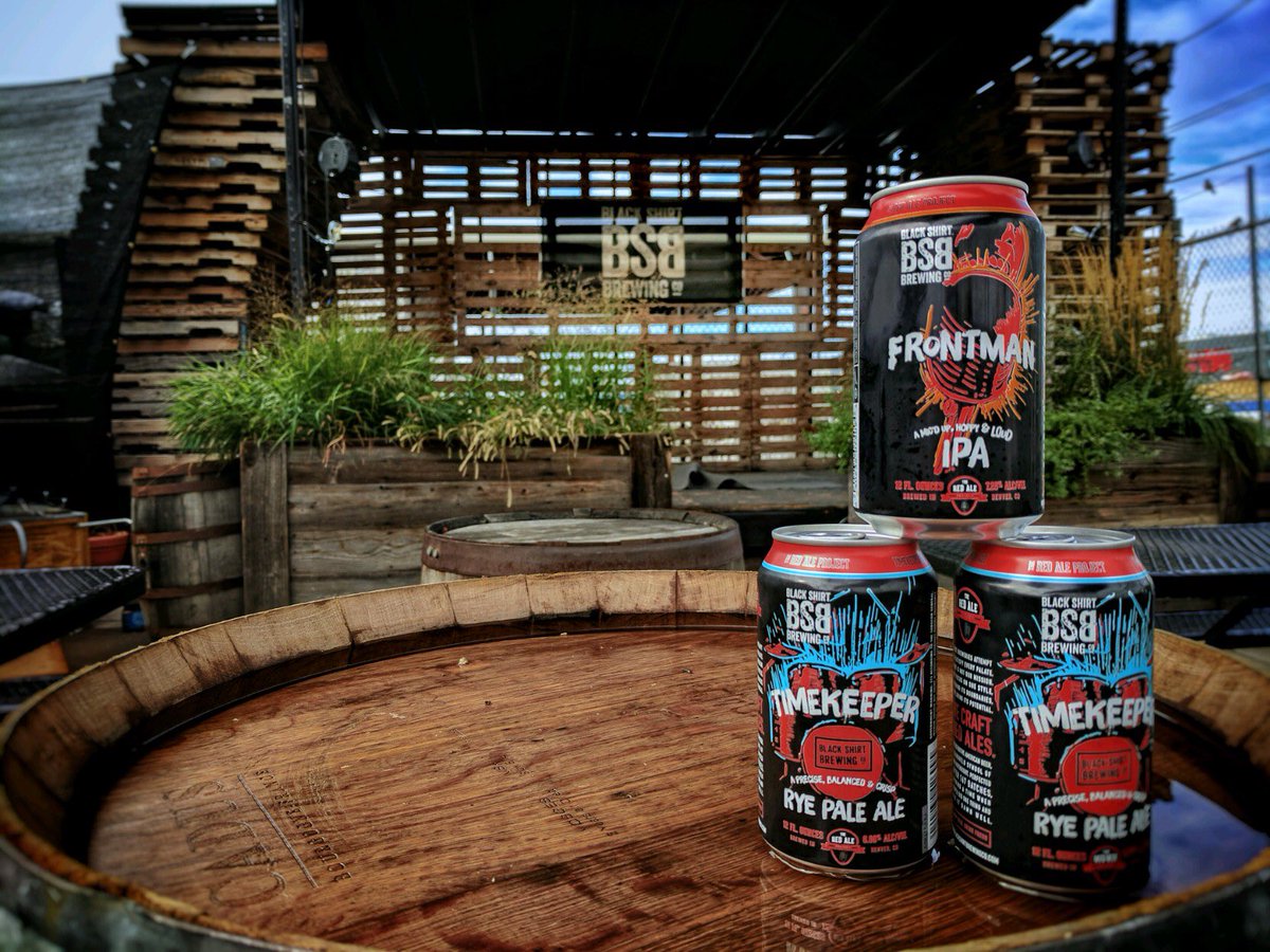 BlackShirtBrew's tweet photo. $2 BSB cans, Chai Porter, Rock & Roll Bingo, pizza of the day! It's popping here at BSB this #Tuesday. 💥💥💥#comeandgetit #GABFweek https://t.co/bMFSJnU4dr