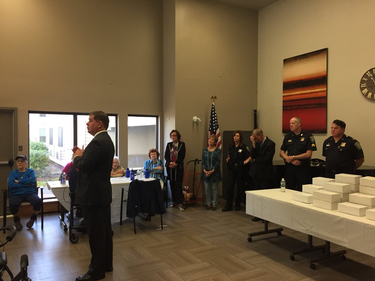 SenatorMikeRush's tweet photo. Senior Issues lunch #HydePark Blake Estates @marty_walsh @McCarthy4Boston @AnnissaForBos @bostonpolice @ONSHydePark #RepScaccia #Seniors https://t.co/cAB8u8PUuF