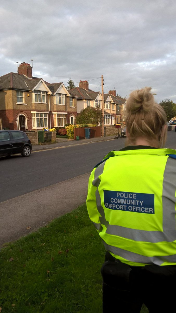 TVP_Oxfordshire's tweet image. Rosehill NHPT have completed a speeding operation on Newman Road, Littlemore with local residents. #LettersInThePost #C7023