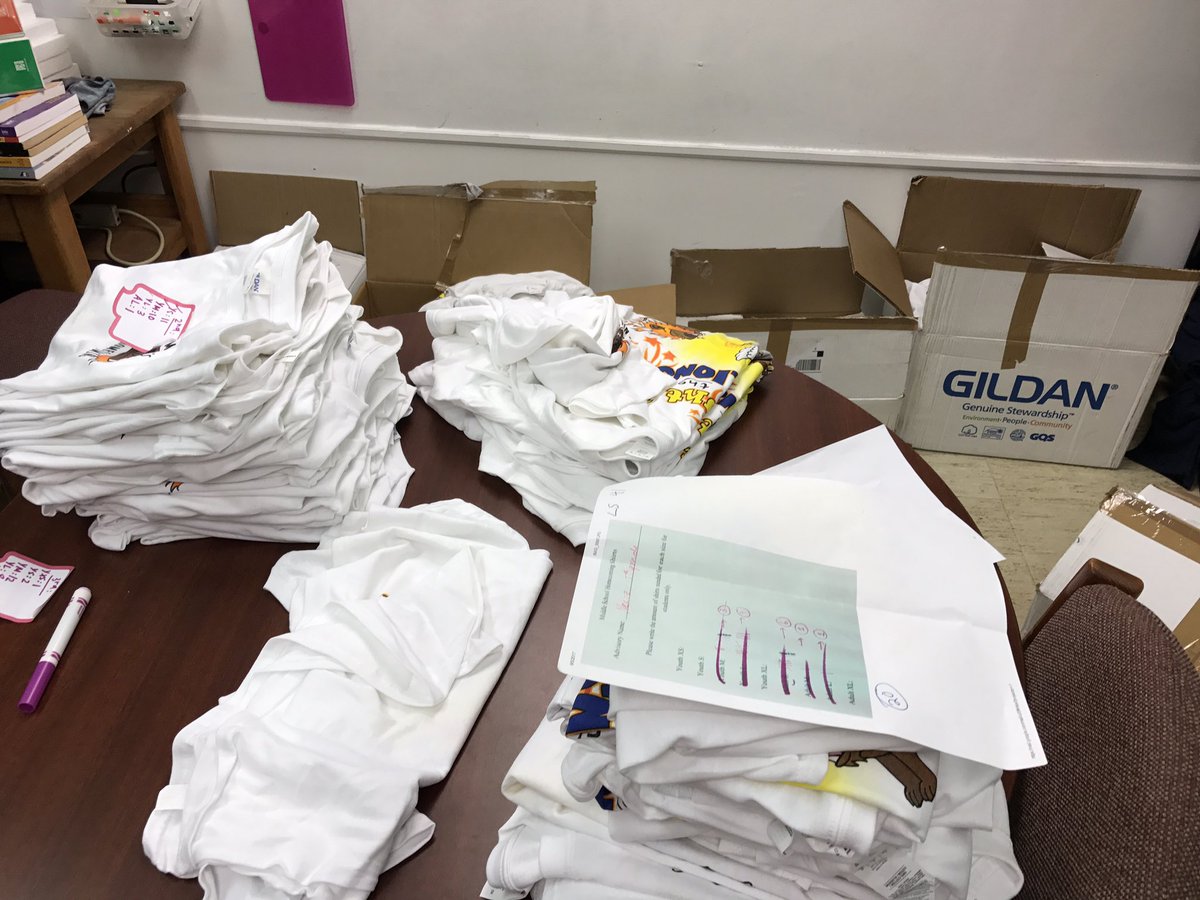 mrsrlovisa's tweet photo. You know it's homecoming week when your office looks like a tshirt outlet. @stmsaints #stmus #homecomingweek https://t.co/9p8eXn1Y3b