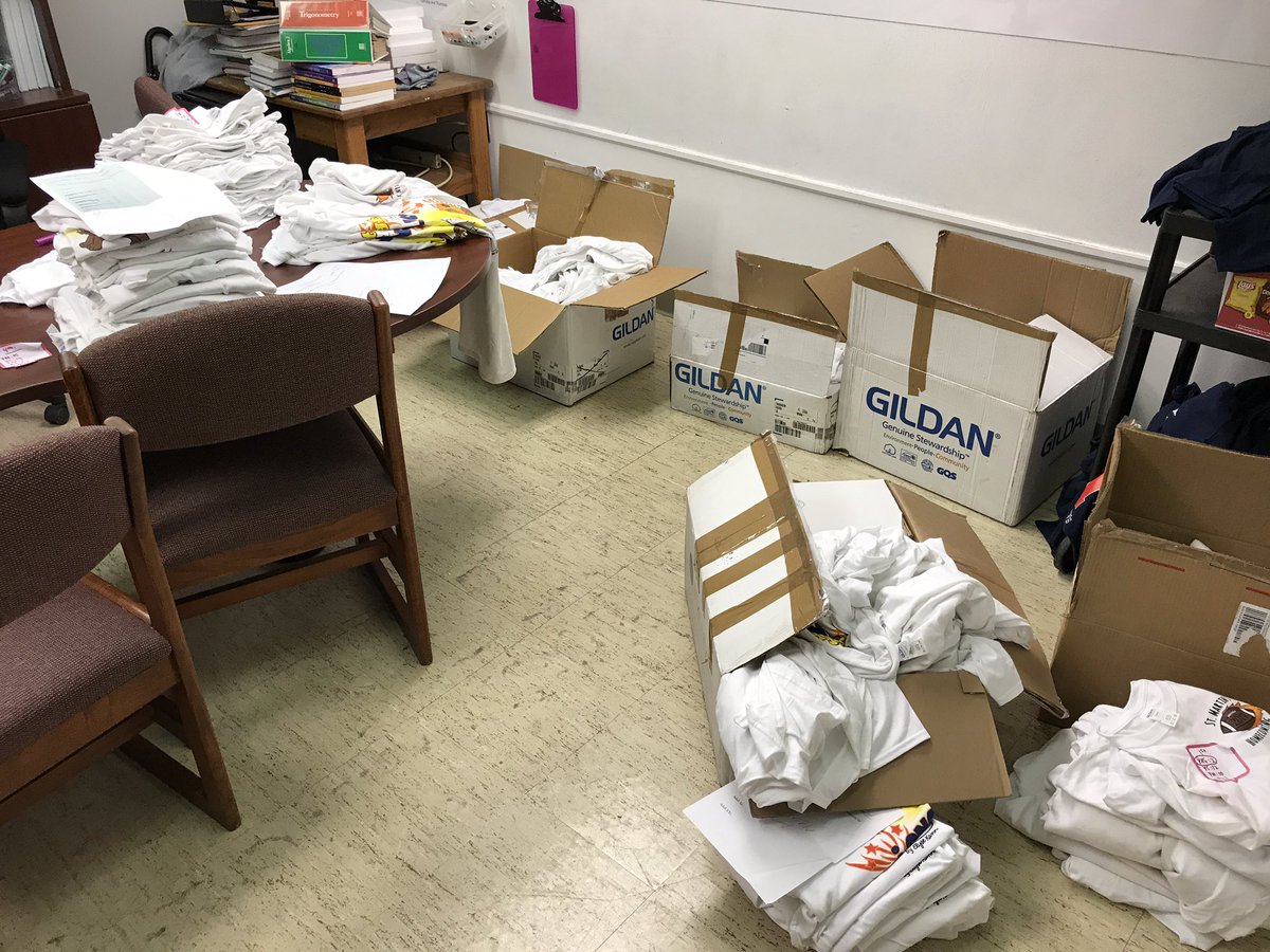 mrsrlovisa's tweet photo. You know it's homecoming week when your office looks like a tshirt outlet. @stmsaints #stmus #homecomingweek https://t.co/9p8eXn1Y3b