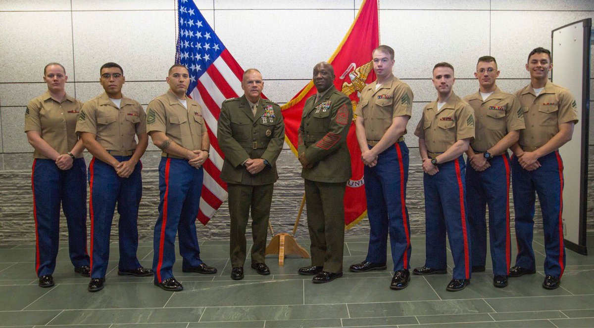 CMC_MarineCorps's tweet photo. Marine Security Guards, like these, keep our diplomatic missions safe. Thanks, Marines. Ever vigilant, ever professional. https://t.co/oIJFffk3IR