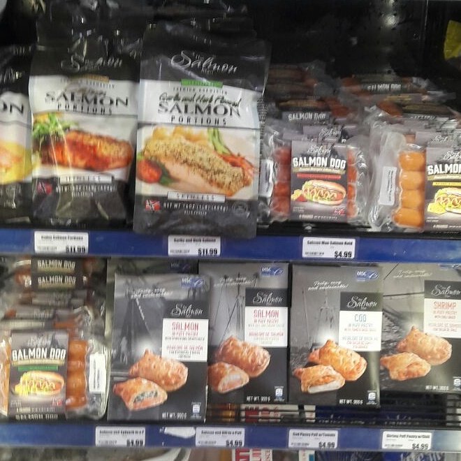 TheSalmonManTM's tweet photo. Look for our full line of #delicious #salmon, #cod and #shrimp frozen portions, sausages and puff pastries at @PennDutchFL 
#seafood https://t.co/uskvy5DNyb
