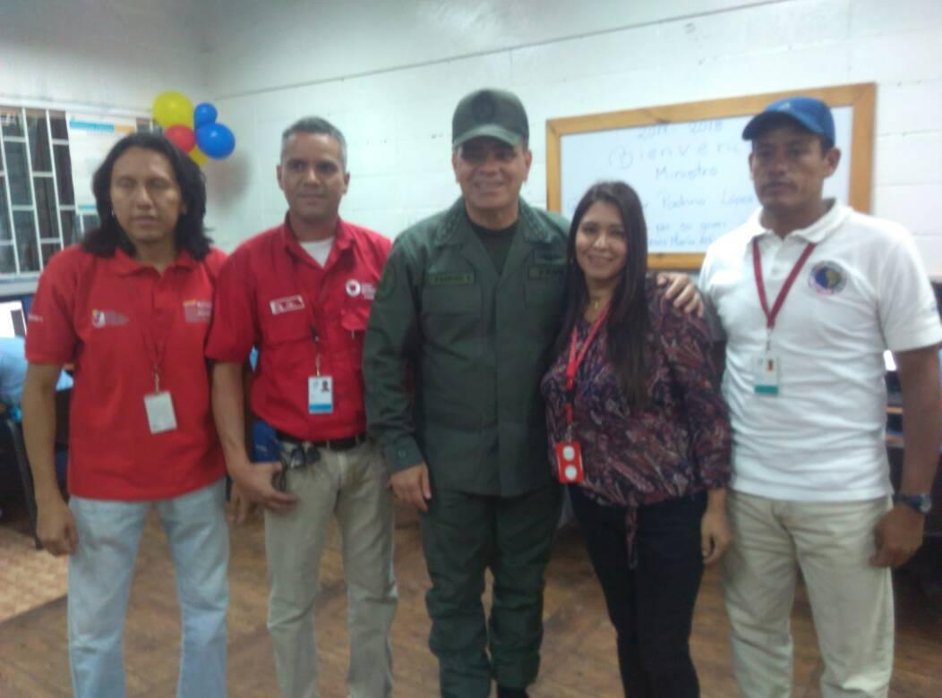 fundabitMiranda's tweet photo. En unión cívico militar fue rehabilitado el CBIT Alfaro Zamora para el beneficio de 830 estudiantes #Miranda @JauaMiranda @vladimirpadrino https://t.co/RxBi1zRzGD