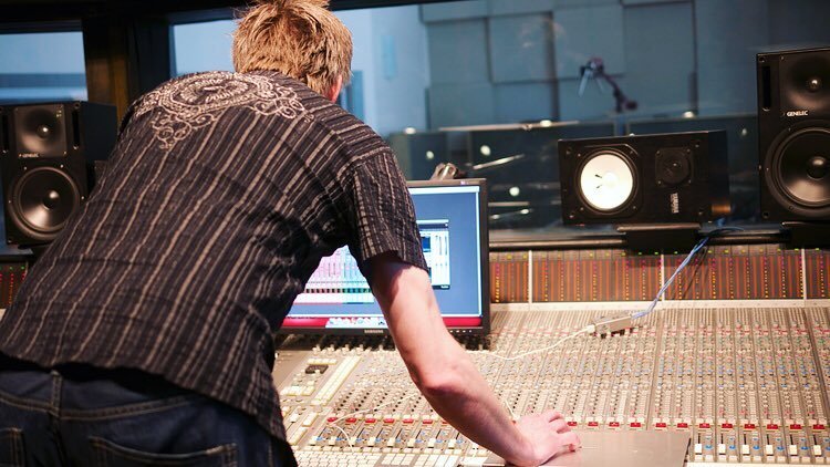 Fall sale! 🍂🍁 $50 off all coachings (vocal coaching, audio engineering lessons, production lessons) on any Saturda… ift.tt/2kkJFJR