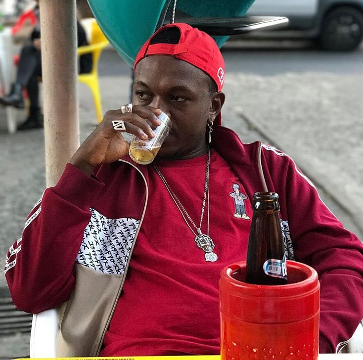 rapbrx's tweet photo. NUNCA MAIS VOU BEBER // CHEGOU FIM DE SEMANA https://t.co/J0zoKWSVjM