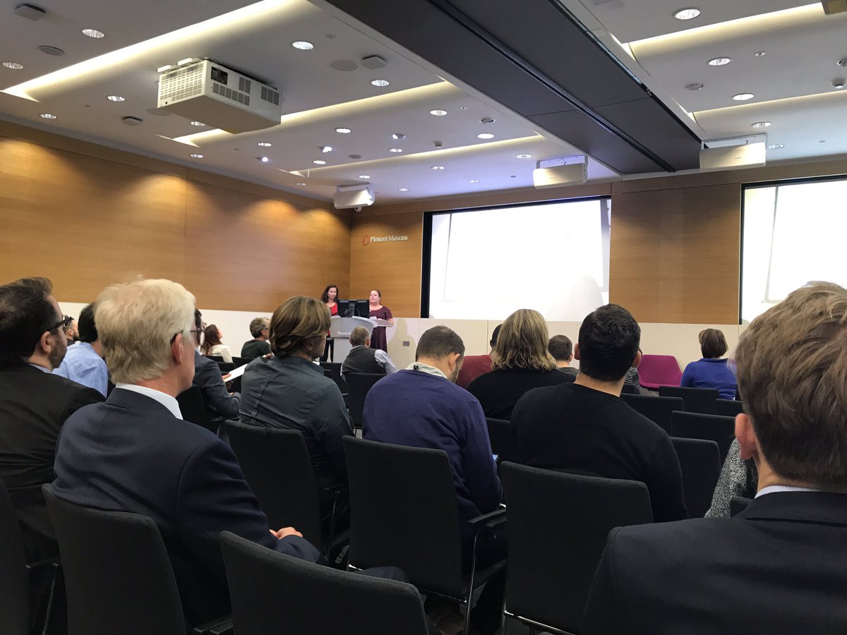tweethenrik's tweet photo. Another pitch evening with @techpitch4pt5 and @Invesdor. Good luck all the pitching companies! #unicorns https://t.co/IqtTlLj1J8
