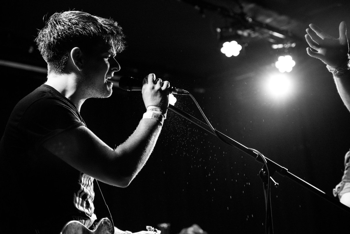 ElementsMusicUK's tweet photo. From our headliner at @TheStageDoorSO  the other week! Taken by @Bethany_Design https://t.co/9YMrAznghX