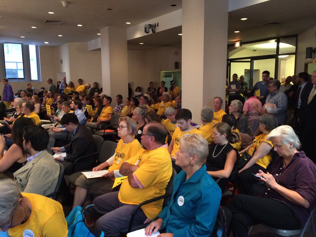 BosCleanEnergy's tweet photo. Packed chamber for #CCEBoston hearing. Com Choice Engy a must for Boston! Thanx @MattOMalley &amp; @wutrain for leading. https://t.co/hQkbLaBaDW