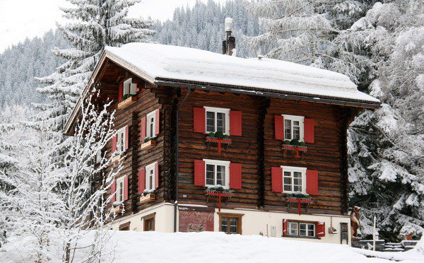 Ski In Luxury (@skiinluxury) on Twitter photo #Chalet Bear is a true #winter paradise, that's for sure! ow.ly/qamT30fC5XH <a href="/DavosKlosters/">Davos Klosters 💛💙</a> <a href="/SwissEmotions/">Best-of-Switzerland</a> #Chalet Bear is a true #winter paradise, that's for sure! ow.ly/qamT30fC5XH <a href="/DavosKlosters/">Davos Klosters 💛💙</a> <a href="/SwissEmotions/">Best-of-Switzerland</a>