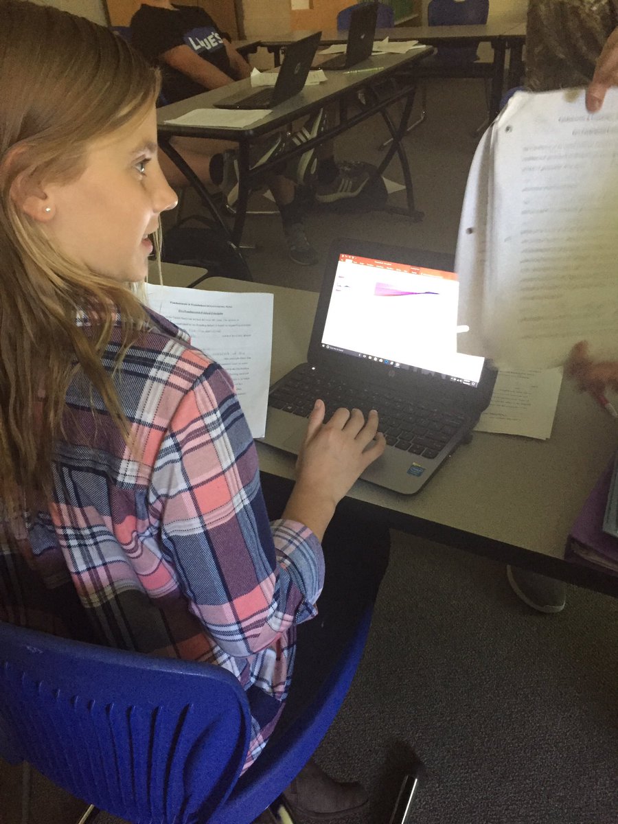 7th grade is working hard on review PowerPoint this afternoon. #bathschoolrocks #ves_panthers #technology