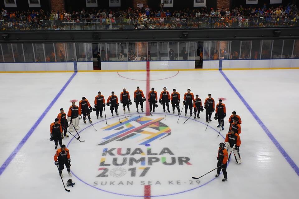 IceBusiness's tweet photo. Photo taken in #Malaysia during the Asian Games 2017. #myniss #asia #asiangames #icebusiness #icehockey #icerink #iceskating https://t.co/eVELOZdr4F