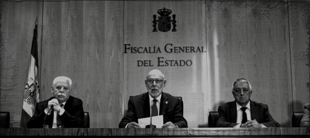 Minifan84's tweet photo. ÚLTIMA HORA: La fiscalia espanyola avala l’actuació policíaca de l’1-O i es nega a investigar els fets.1974. Ah!no,que es 2017,calla.#3Oct https://t.co/y7RSlO2fpl