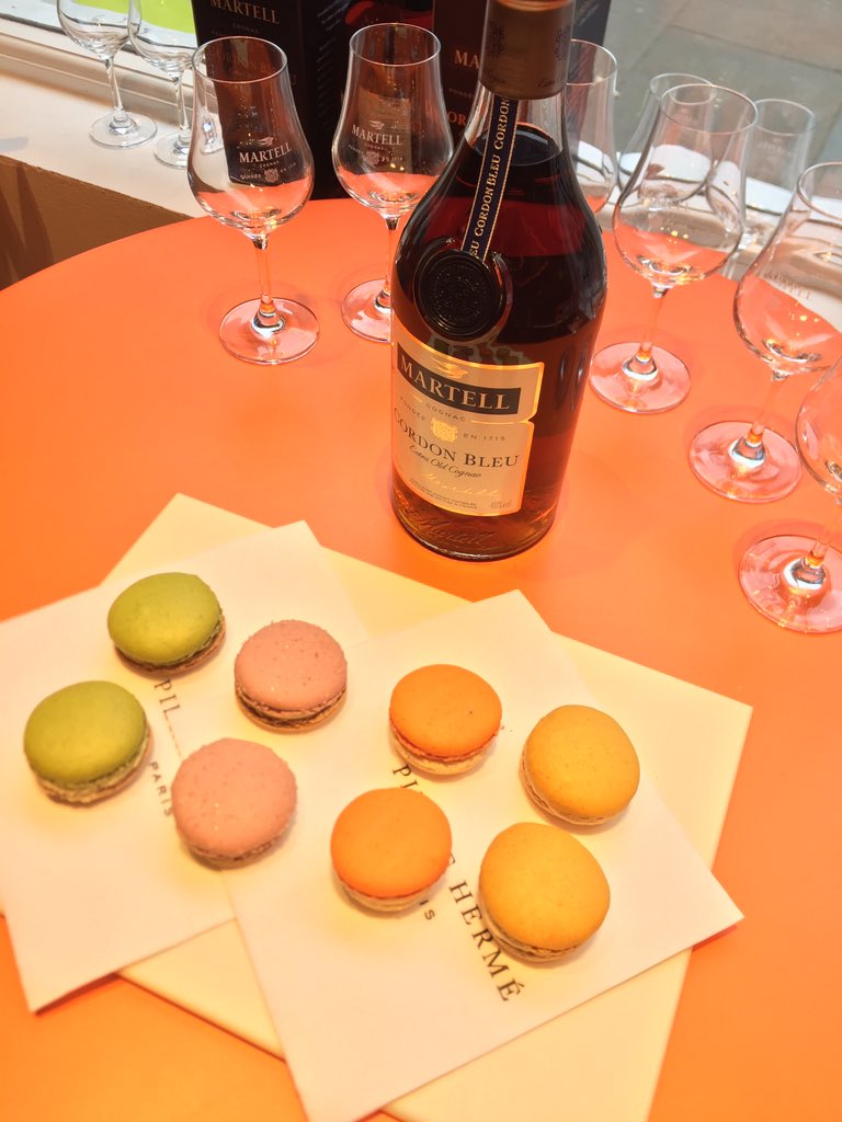 SanMatthias's tweet photo. @7DialsLondon @PierreHerme @martellcognac Come on over, tasting is still going for another 45 minutes #martell #cognac #prukbeat #martellgourmand #macarons https://t.co/tOdU3IHyHf