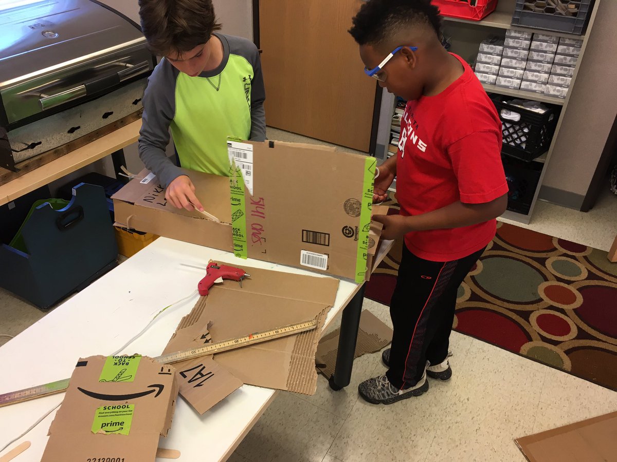 HowardSTEAM's tweet photo. Prototyping a wind/hurricane simulator! #howextraordinary @Howard_School #steam https://t.co/5r7DZUQFMe