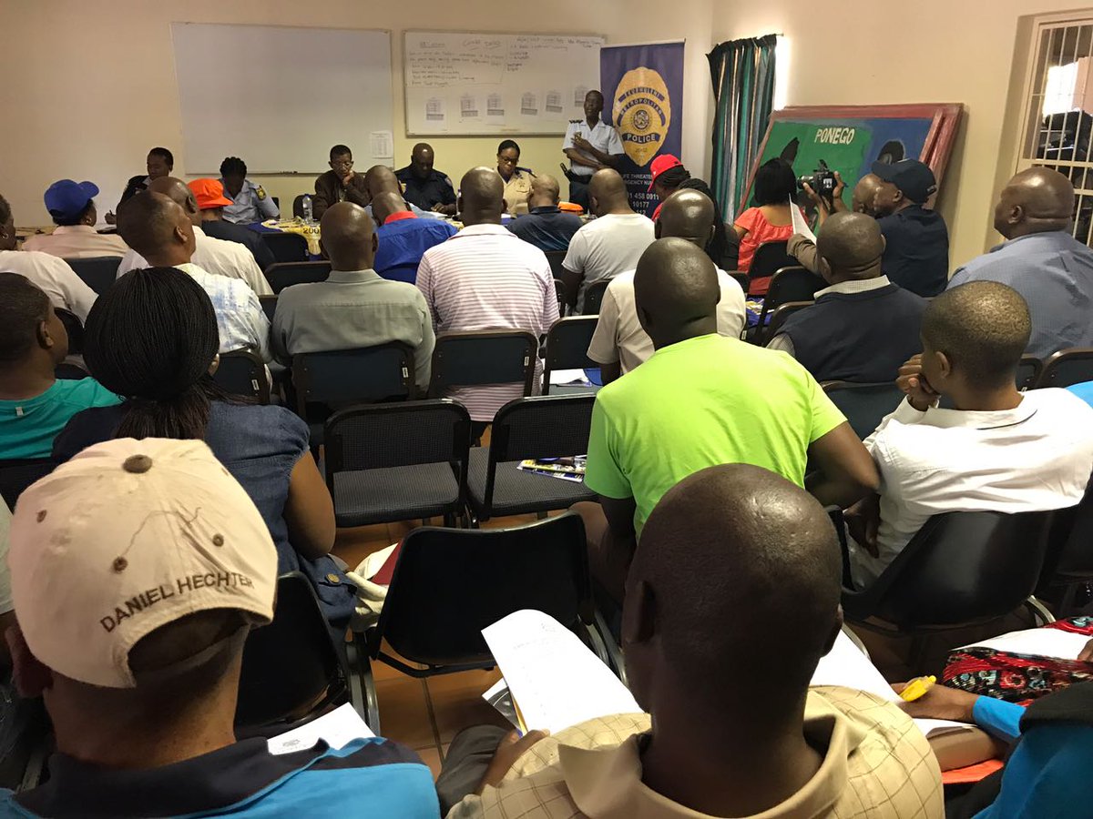 GP_CommSafety's tweet photo. EMPD road safety education for learner transport operators within Kempton Park policing precinct. #TransportMonth #Asifikeni @GautengeGov https://t.co/fO6ia5yvBG