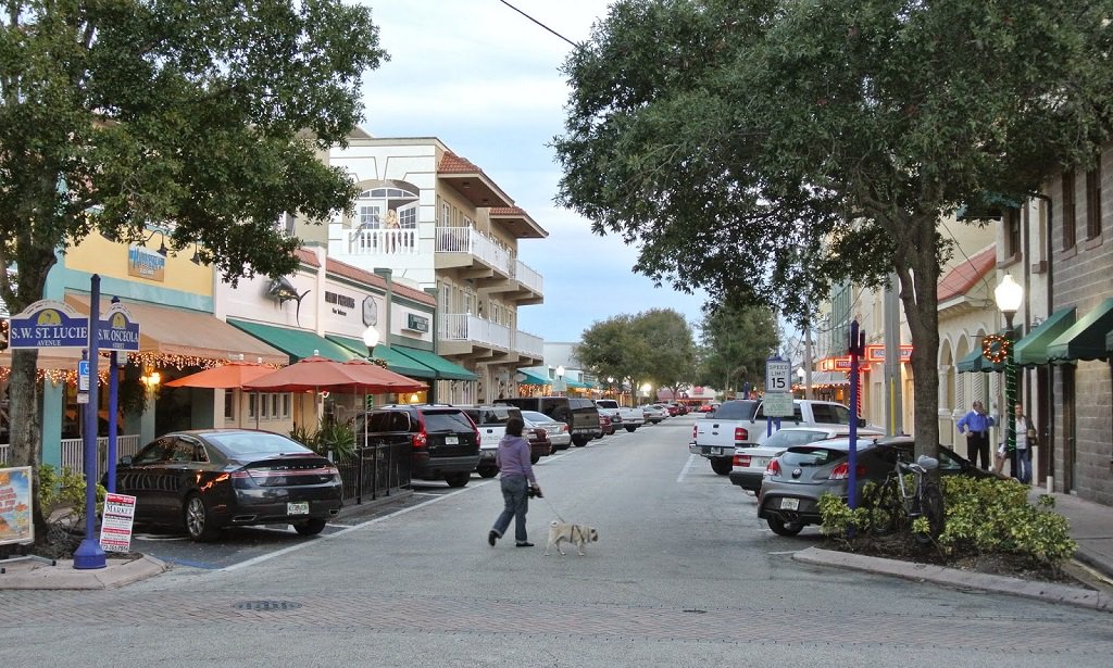 visitstuart's tweet photo. A look by @MSNBCYourBiz at how two Main Streets work together to create success for all in #StuartFlorida.
https://t.co/HKNmIyrj02 https://t.co/veduouvFaC
