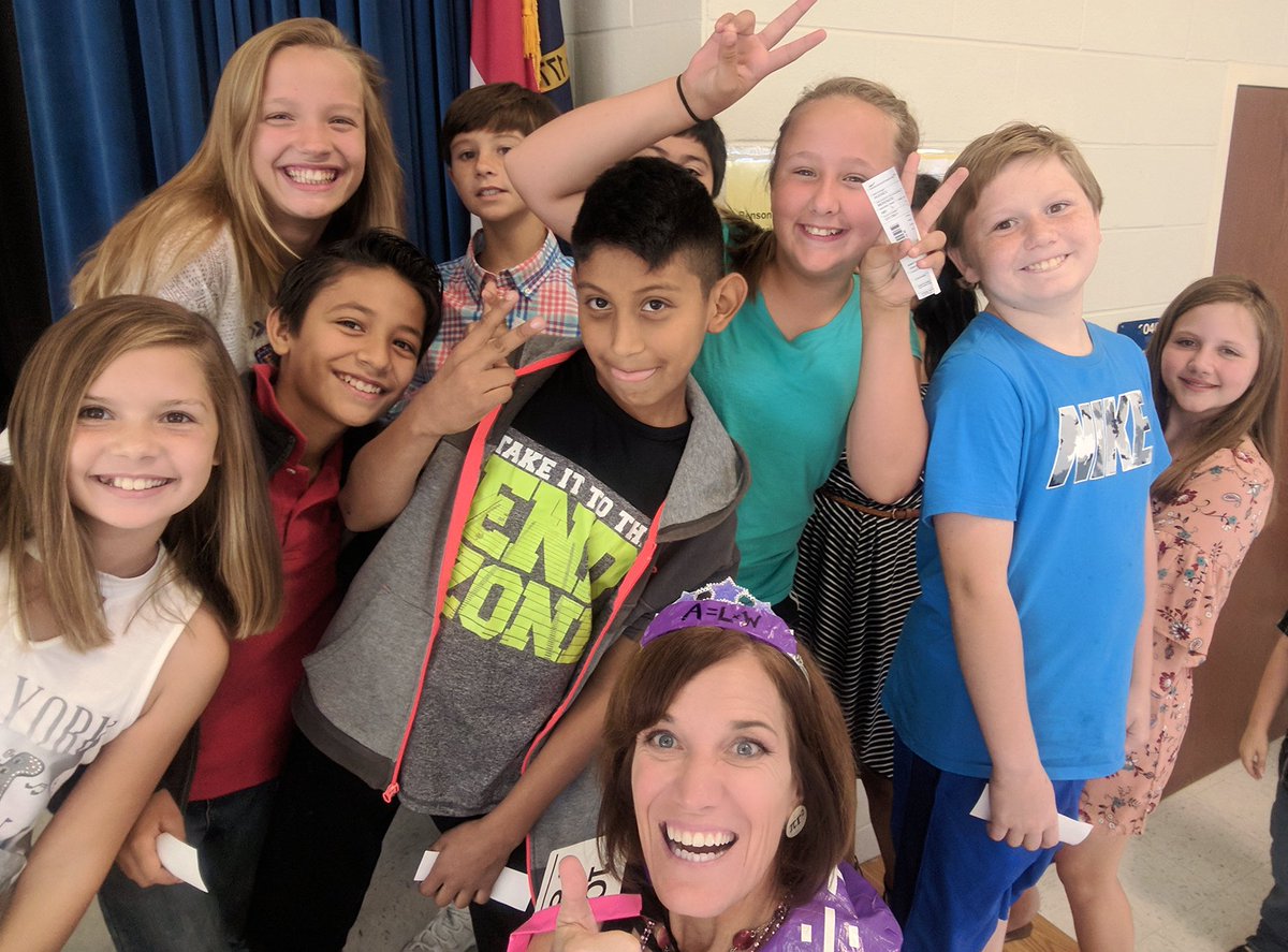 ThyMathMajesty's tweet photo. School Portrait Day with BMS 5th Graders... including the photo bomber in the second photo.
#royalthreads
#benson_middle https://t.co/eumqQa4WeO