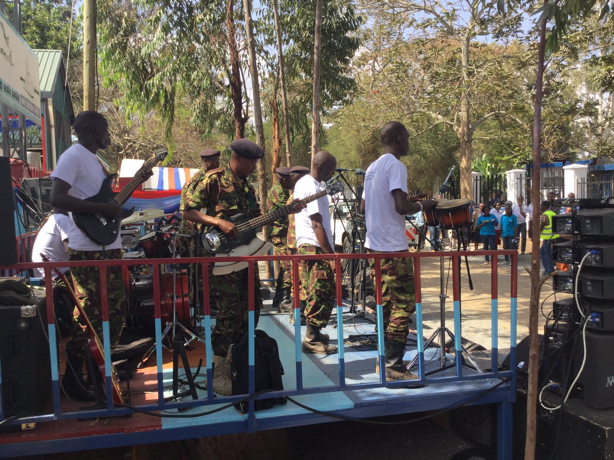 kdfinfo's tweet photo. #MaroonCommandos representing the Langata-based  7th Battalion #KenyaRifles welcoming visitors to the #KDFStandAtNITF. #TukutaneShow #NITF https://t.co/QBN4lWtSFw