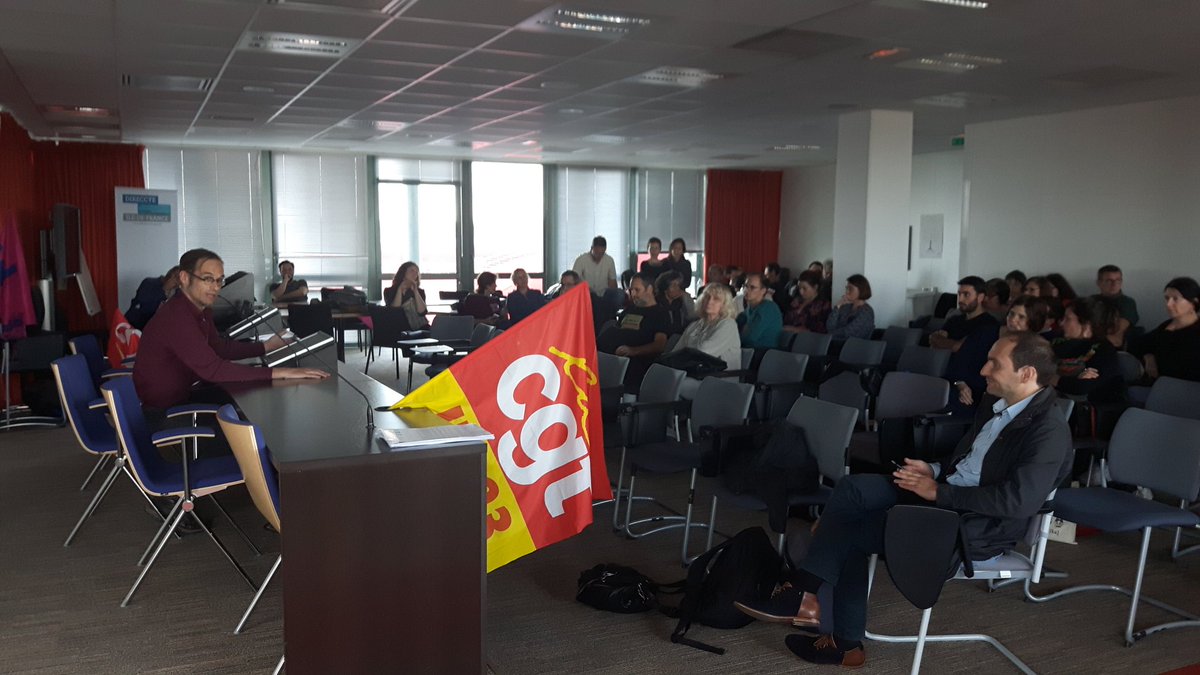 marieviennot's tweet photo. Matin: des sans papiers occupent BurgerKing pour dénoncer leur exploitat°
Aprèm: des inspecteurs du W dénoncent les baisses d'effectif #lien https://t.co/fuZPmgoEAz