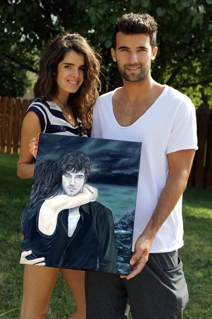 Le dije que no era <a href="/Daemon_Black1/">Daemon Black</a> y siguio insistiendo en que posará en la foto 🙄estás Luxens xD