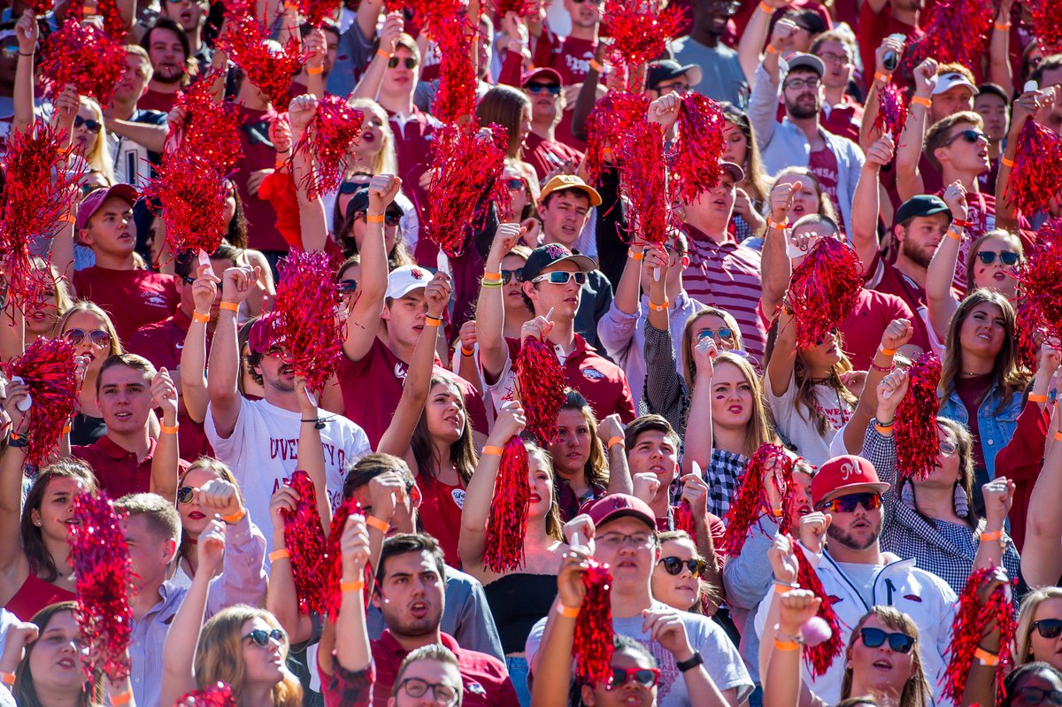RazorbackTrough's tweet photo. Here's to #TroughTuesday Hog Fans! 👀🏈💯🐗 https://t.co/tbkqLrbbQr