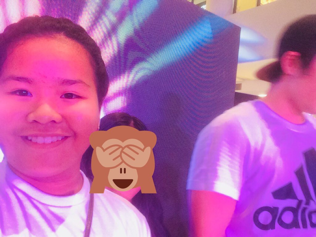 iamshanejanel's tweet photo. Epic First Picture😭But thats oky❤️Hi @MaxBerardi_ 😊
I hope to again soon😍thank you for make the #PurposeExperience Memorable 😊😍 ILYSM😍 https://t.co/QyLOpQgQOY