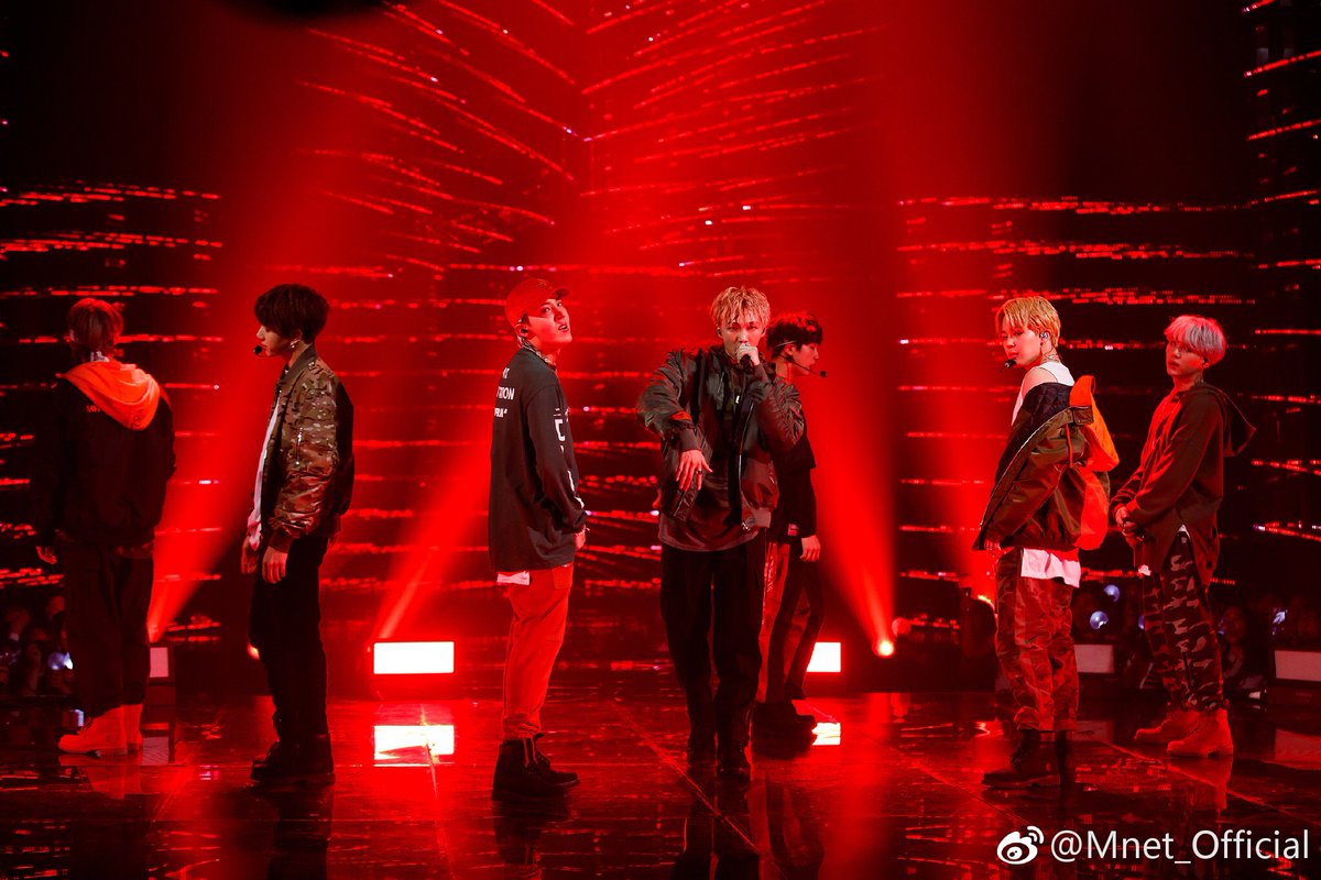 Микс дроп бтс. Бтс майк дроп. Bts майк дроп. Bts mic drop. Bts drop.