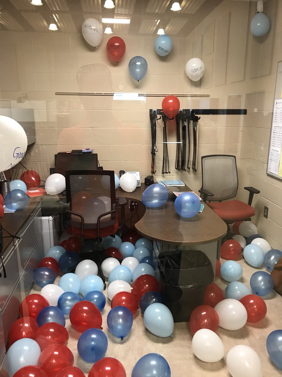 OrchestraPope's tweet photo. @popeupdates I like how my students decorated the office for today #illgeteven https://t.co/XNx9i6rifk