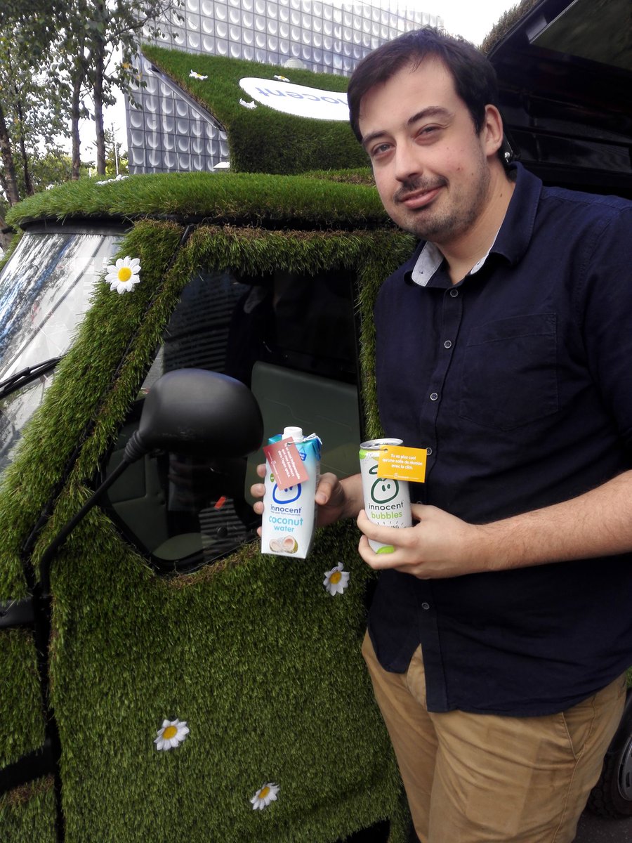sarahmonaM's tweet photo. Tu es aussi indispensable que mes écouteurs dans l'Open Space muhahah @LaCasmotte  merci @ALLORESTO #boncommeuncompliment #innocent #coconutwater https://t.co/thgBksDew2