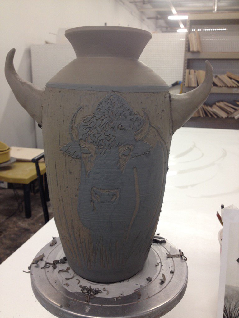 dragonflypotter's tweet photo. Buffalo Vase #americanbison #ceramics  #sgraffito #handmade #Minnesota #Minneapolis #pottery  #clayart https://t.co/73pEfR44jY