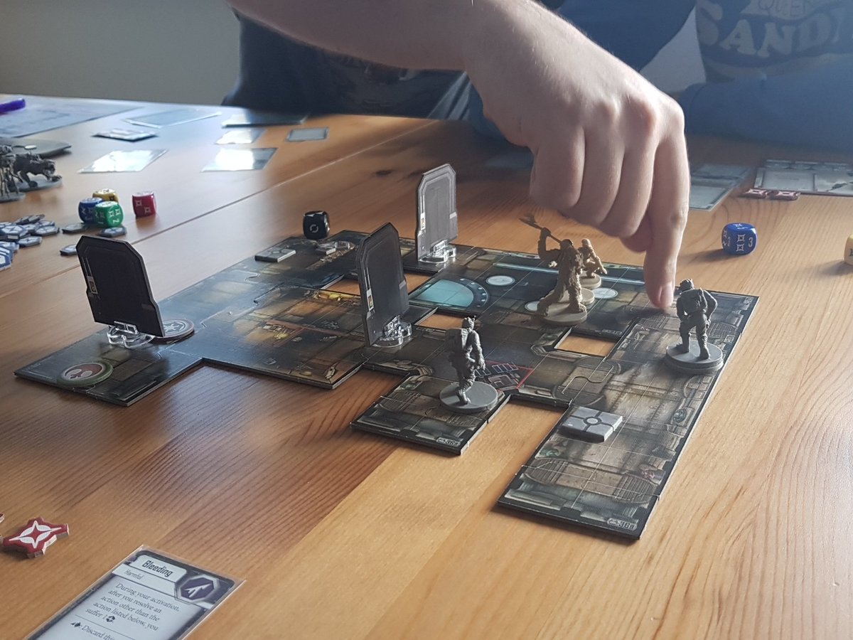 the_kineese's tweet photo. And another adventure in the World of #StarWars #imperalassault with @szenegraf and friends https://t.co/BJO68sRt2w