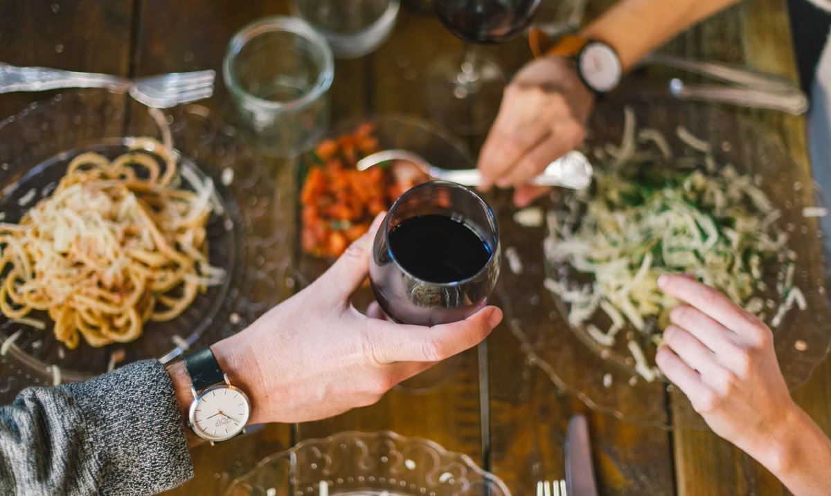 Plateselector's tweet photo. Ángela Barceló, apasionada de la moda; es la CEO de la marca de relojes y accesorios veganos @VOLPSHOP.
https://t.co/XFbWfItKP3 https://t.co/CbzBffjVKg
