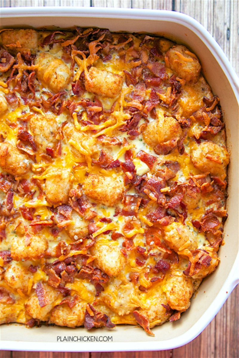 Alan_Sherin's tweet photo. This breakfast crack won't get you in trouble. Eat this Cracked Out Tater Tot Breakfast Casserole now! https://t.co/kvuE5blkgo #eater #food https://t.co/L79e3gGOwn