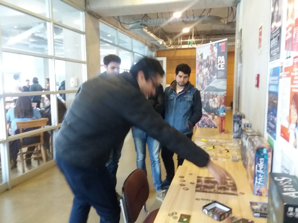 paceucsc's tweet photo. Hoy estamos iniciando Jornada de Juegos de Mesa, una nueva forma de jugar y adquirir destrezas! #MiPaceUcsc #PACE #PACEUCSC https://t.co/NAu9tTzKLb