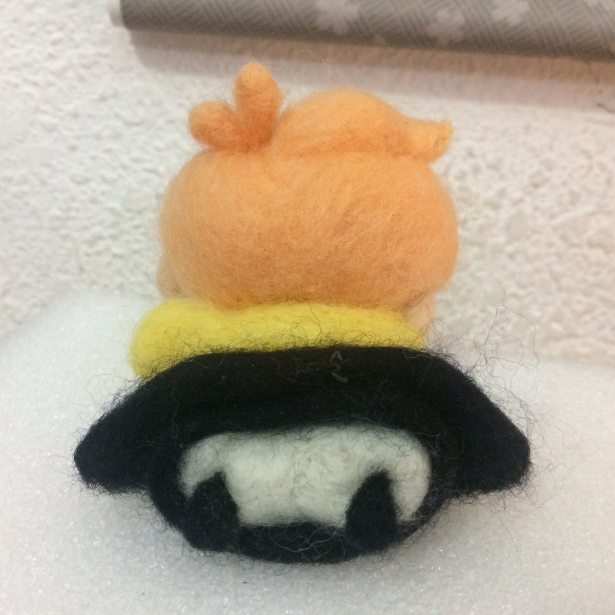 UrekaApple's tweet photo. ตุ๊กตาน้องแอนนี่~<3 #FeltingWool @eyekno21 https://t.co/4CvxLcFzfP