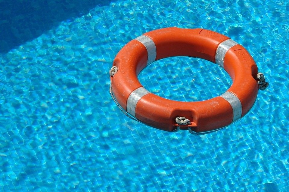 BensonPools's tweet photo. Swimming Pool Child Safety Equipment Checklist https://t.co/ufuSzRovBk https://t.co/cPkh8mf88n