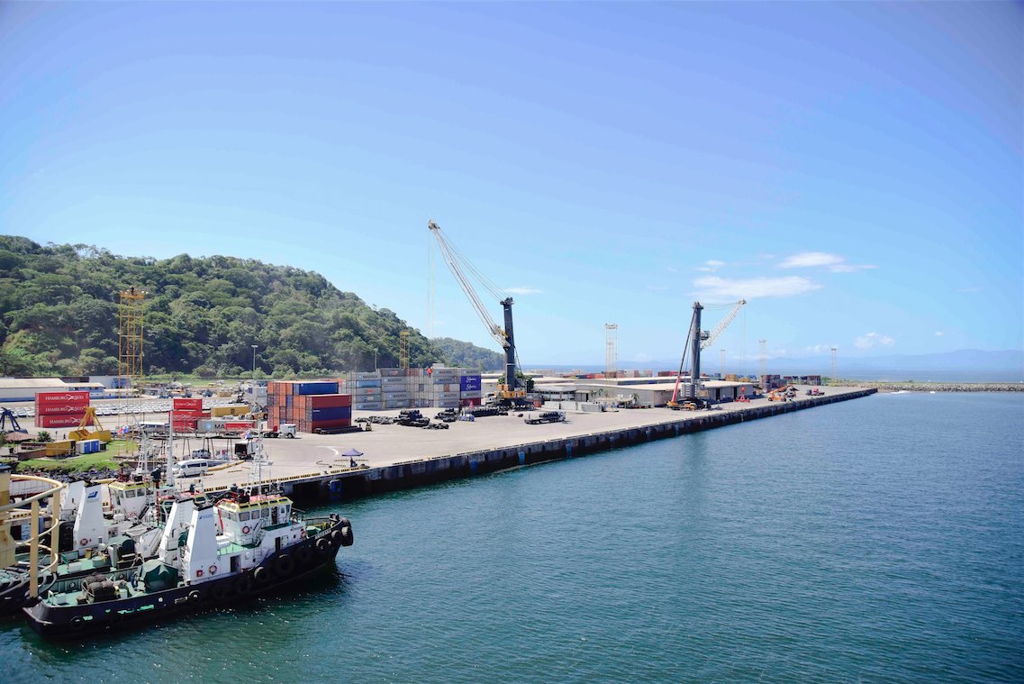 RevistaSumma's tweet photo. #Costa_Rica busca convertir #Puerto_Caldera en un puerto del #primer_mundo https://t.co/73bA12LRTs https://t.co/uOqFlwR7gM